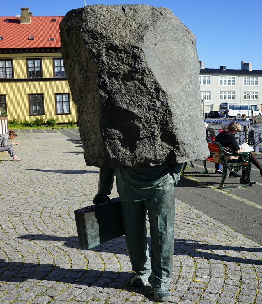 Ziua 7, 12 august: Reykjavik - Turul Peninsulei Reykjanes – Eclipsa Totala de Soare – zbor spre casa - Circuit Copenhaga - Groenlanda - Islanda. Eclipsa Totala de Soare 2026